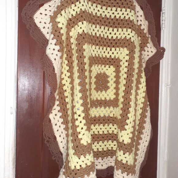 CROCHET HAND KNITTED COUCH THROWS - Picture 2 of 7